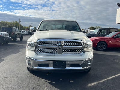 2017 RAM 1500 Laramie Crew Cab 4x4 5'7' Box