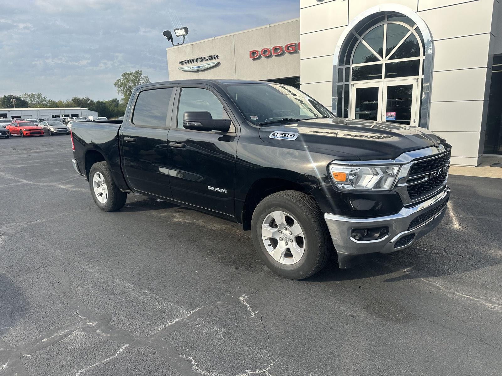 2023 RAM 1500 Big Horn Crew Cab 4x4 5'7' Box