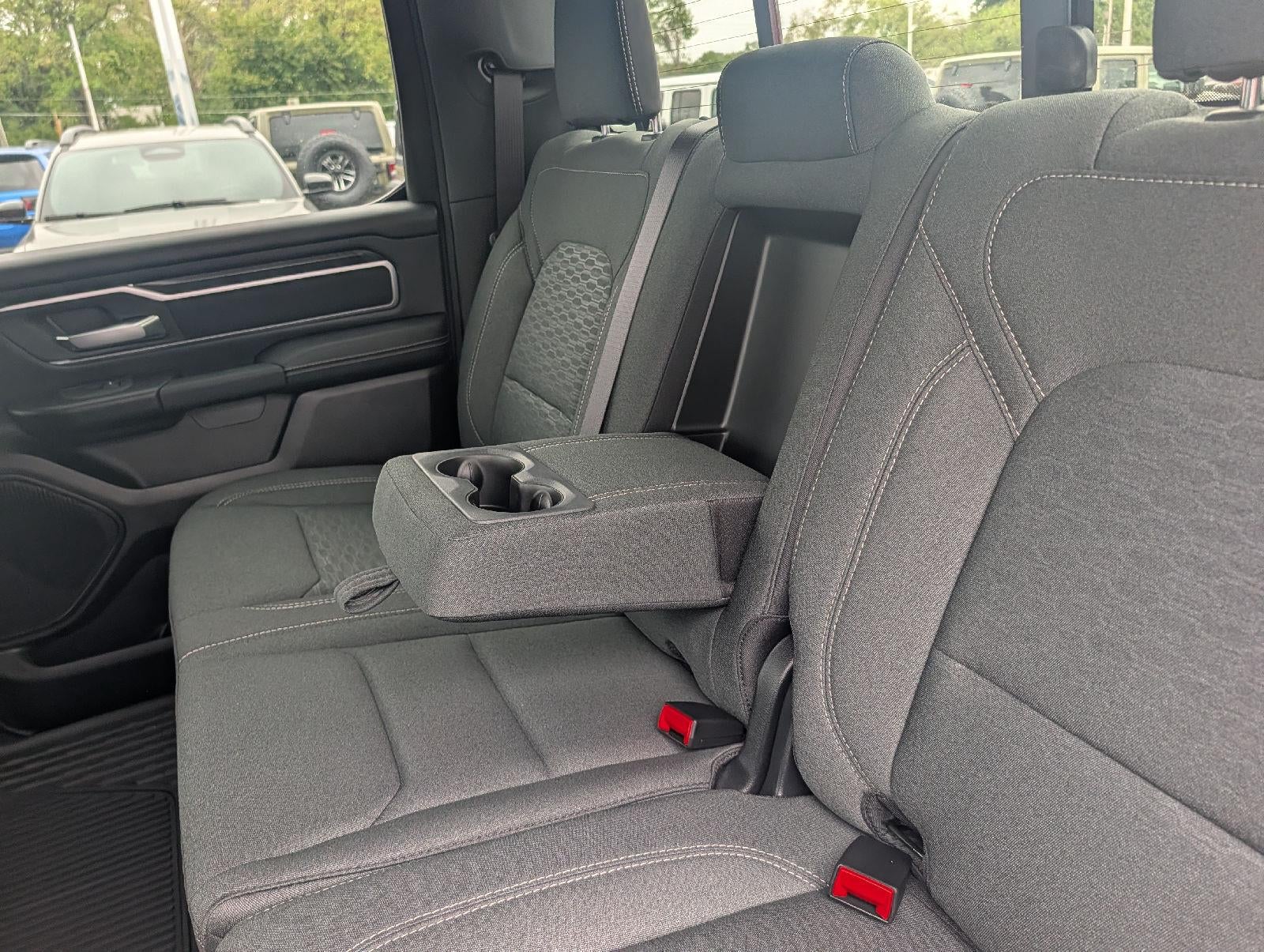 2027 RAM Ram 1500 RAM 1500 BIG HORN CREW CAB 4X4 5'7' BOX