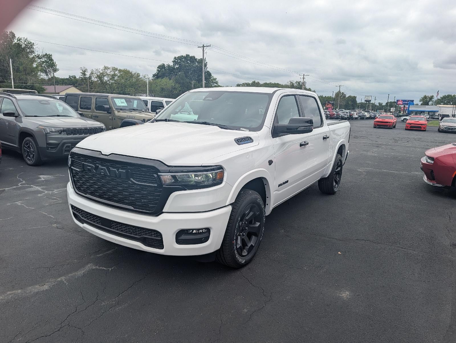 2027 RAM Ram 1500 RAM 1500 BIG HORN CREW CAB 4X4 5'7' BOX