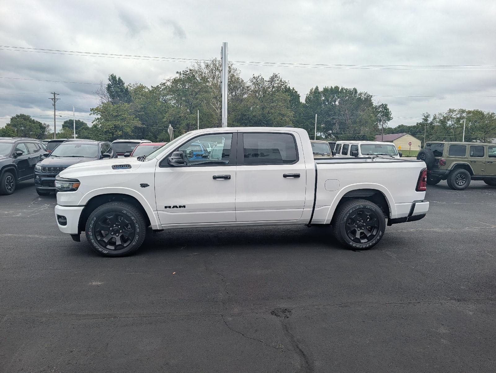 2027 RAM Ram 1500 RAM 1500 BIG HORN CREW CAB 4X4 5'7' BOX