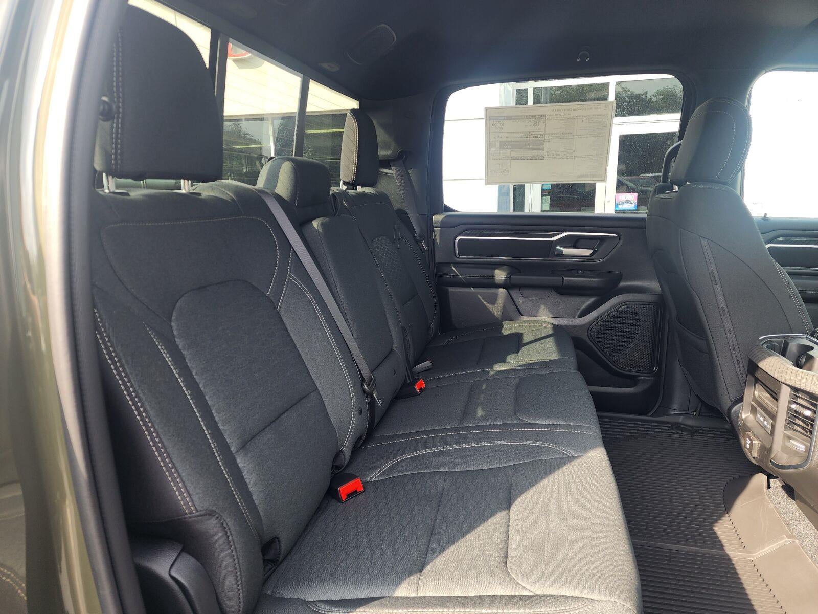 2027 RAM Ram 1500 RAM 1500 BIG HORN CREW CAB 4X4 5'7' BOX