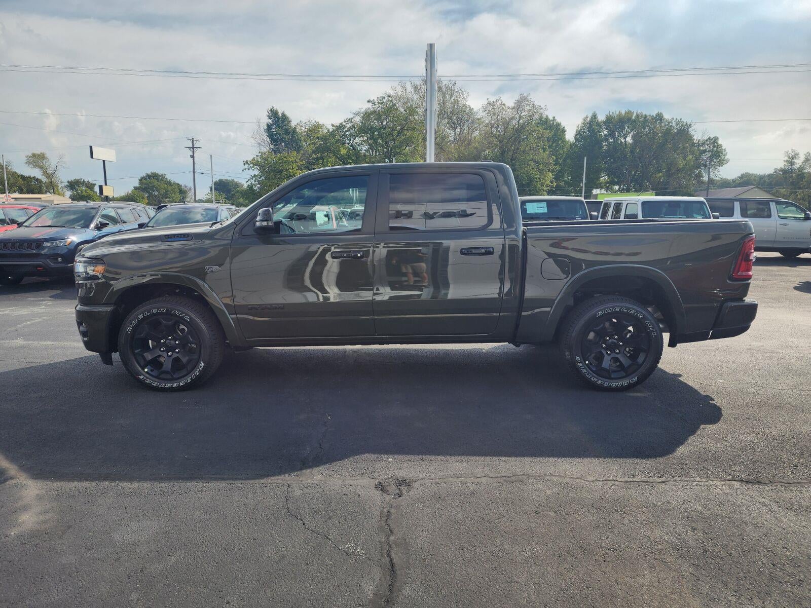2027 RAM Ram 1500 RAM 1500 BIG HORN CREW CAB 4X4 5'7' BOX