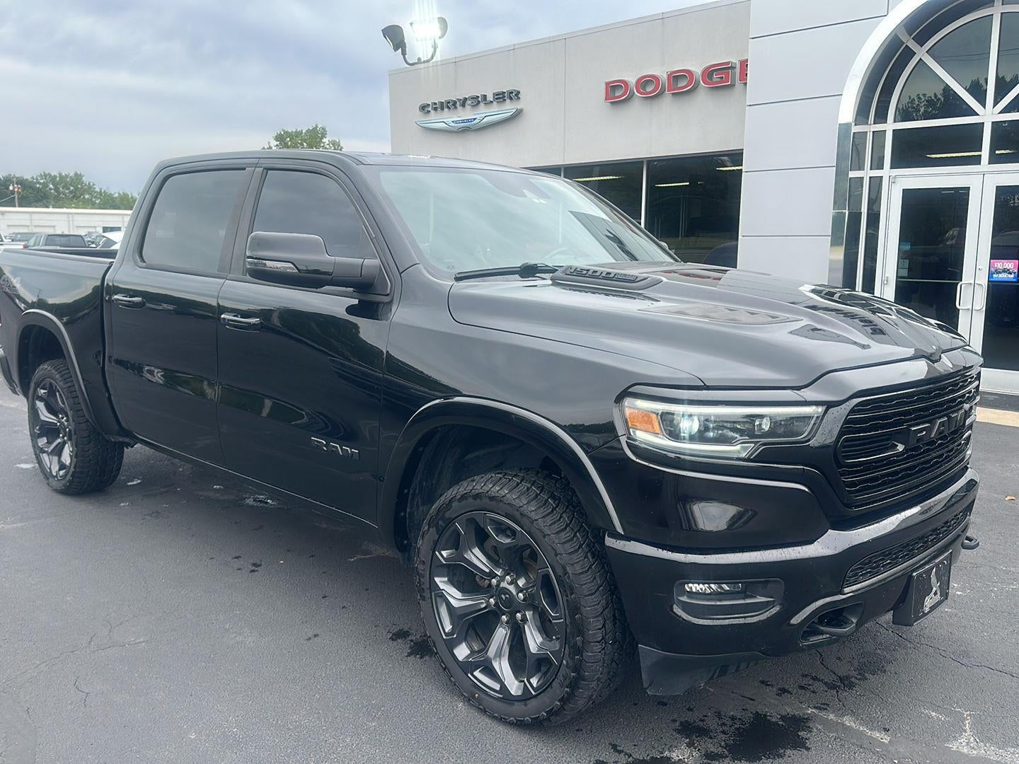 2023 RAM 1500 Limited Crew Cab 4x4 5'7' Box