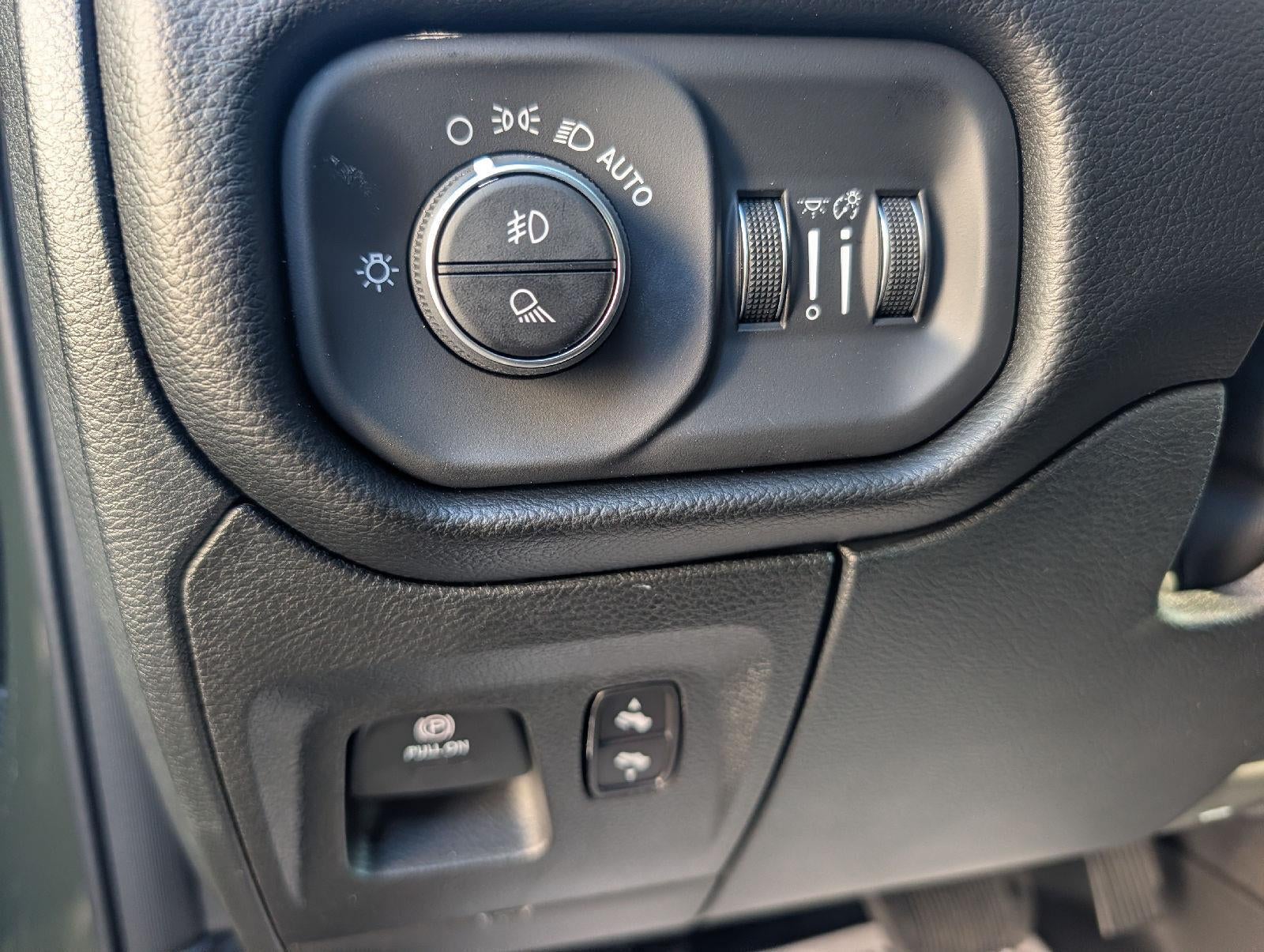 2027 RAM Ram 1500 RAM 1500 LARAMIE CREW CAB 4X4 5'7' BOX