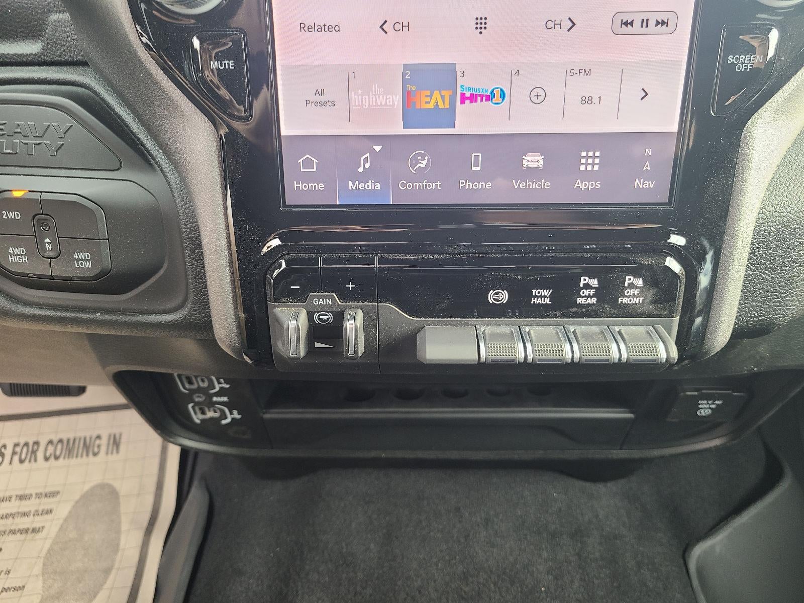 2026 RAM Ram 3500 RAM 3500 TRADESMAN CREW CAB 4X4 8' BOX