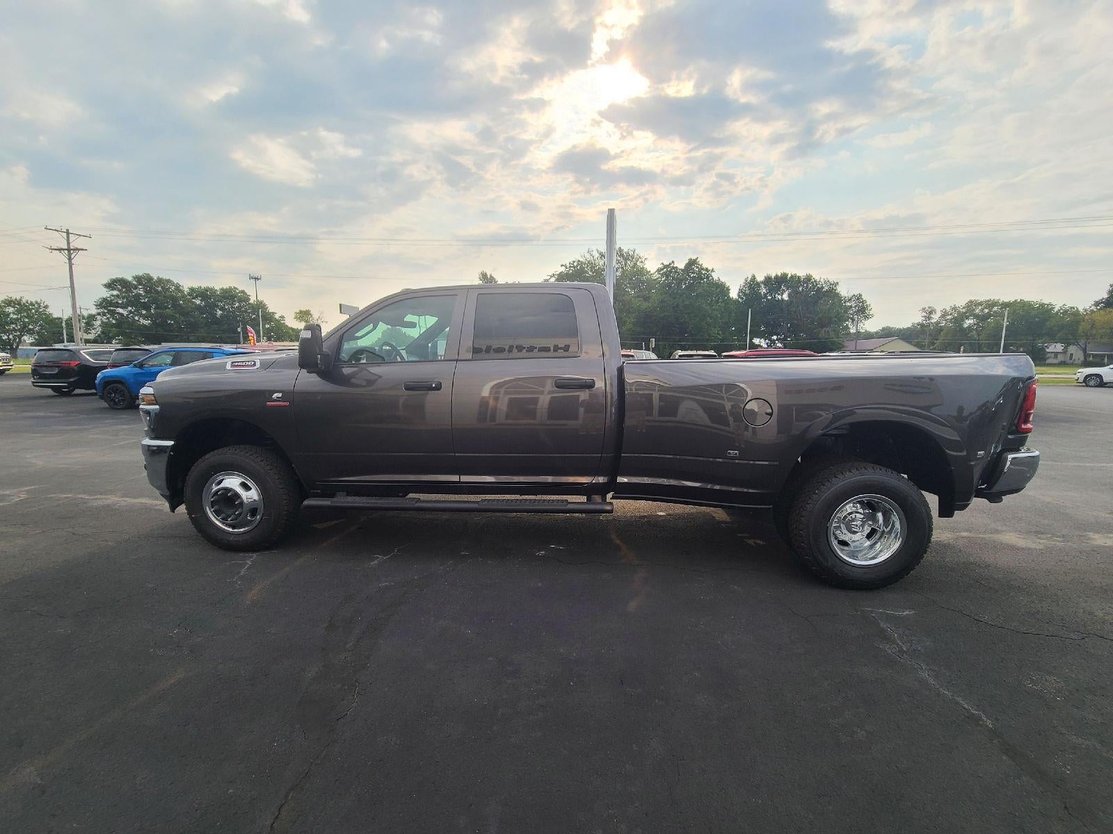 2026 RAM Ram 3500 RAM 3500 TRADESMAN CREW CAB 4X4 8' BOX
