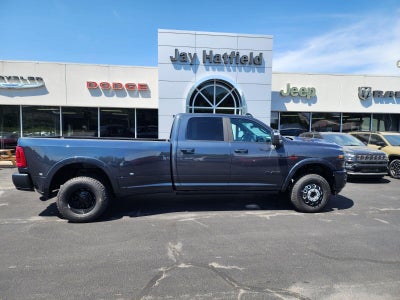 2026 RAM 3500 RAM 3500 LIMITED CREW CAB 4X4 8' BOX