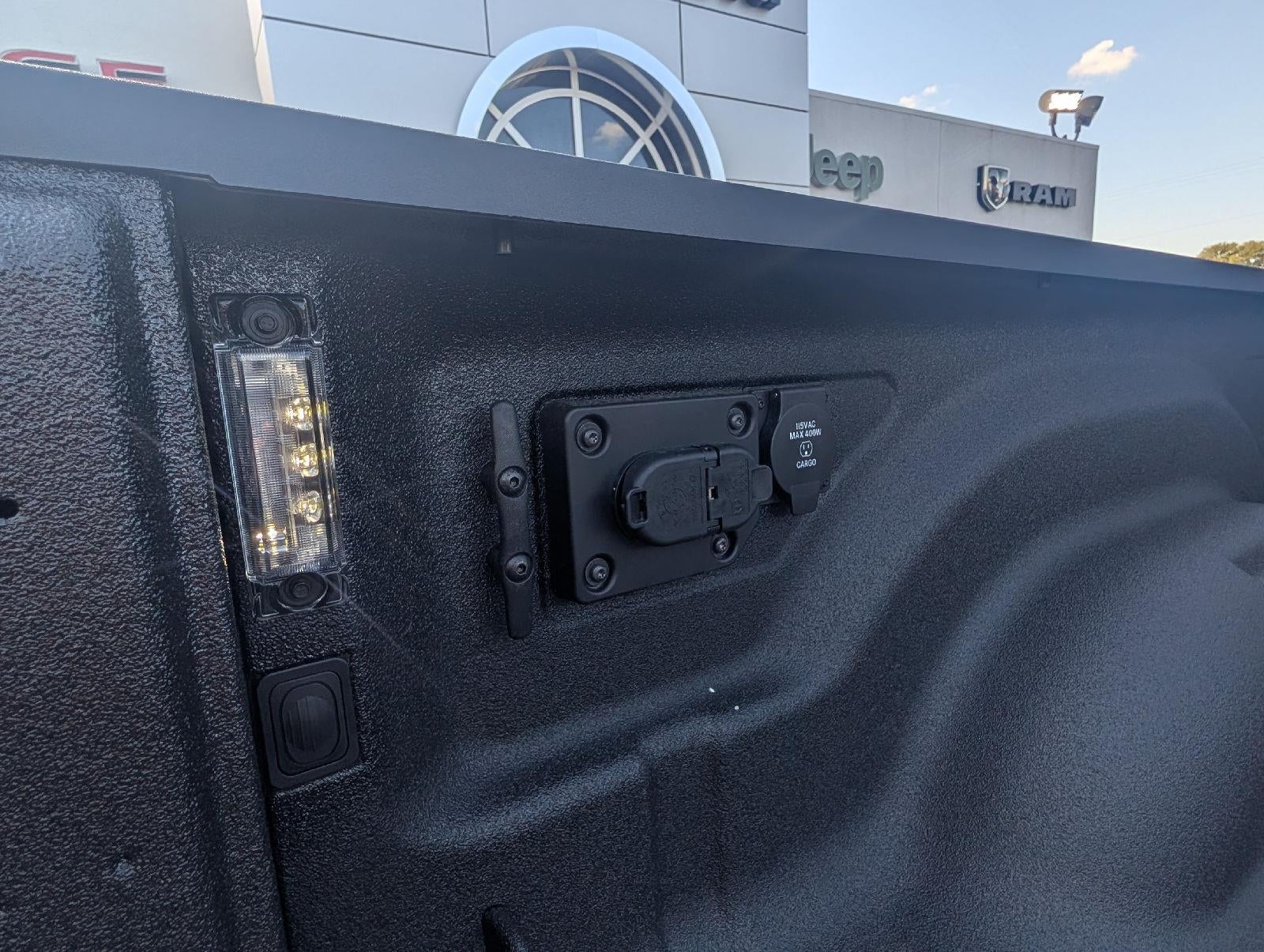 2027 RAM Ram 2500 RAM 2500 BLACK EXPRESS CREW CAB 4X4 6'4' BOX