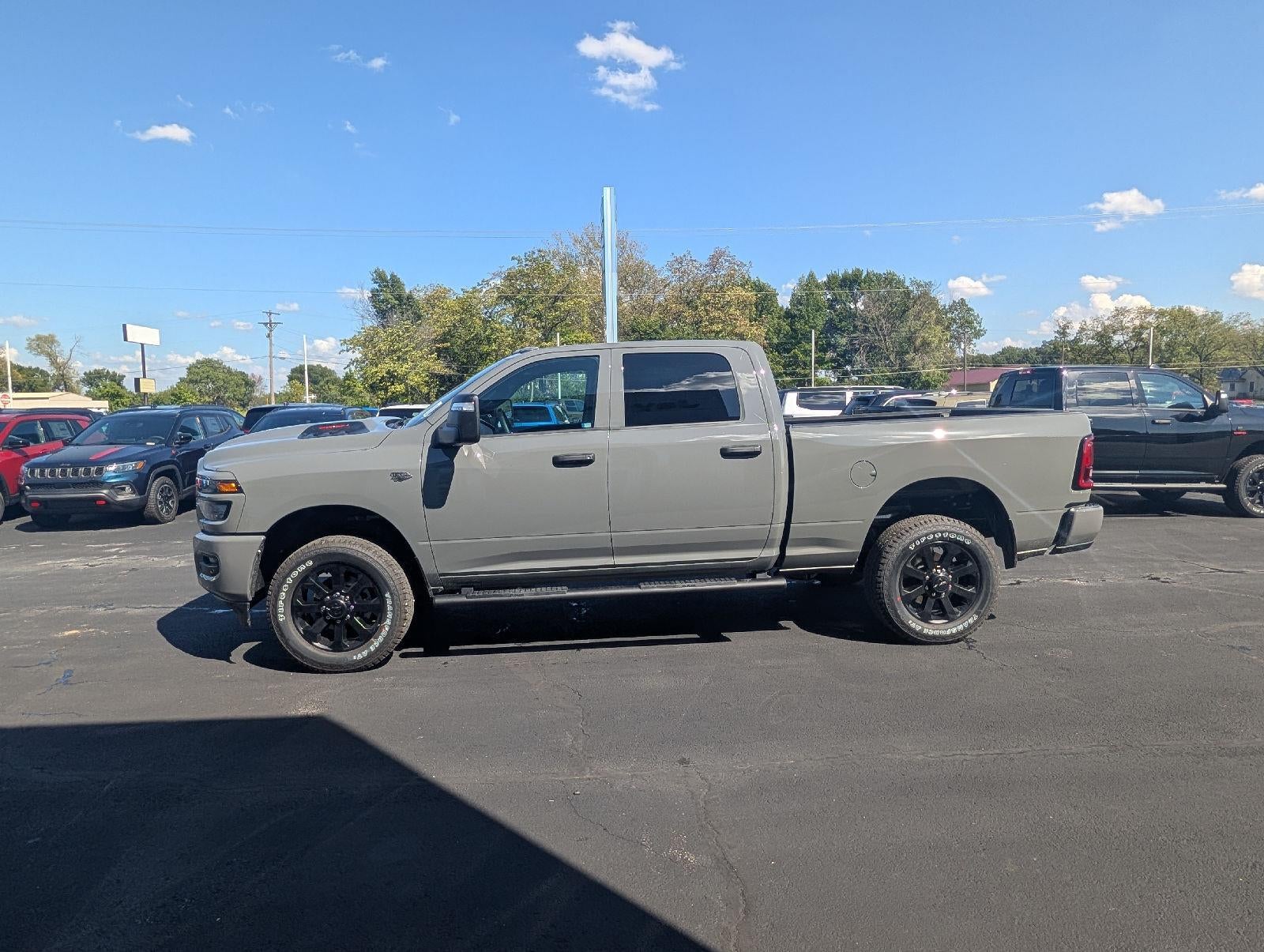 2027 RAM Ram 2500 RAM 2500 BLACK EXPRESS CREW CAB 4X4 6'4' BOX
