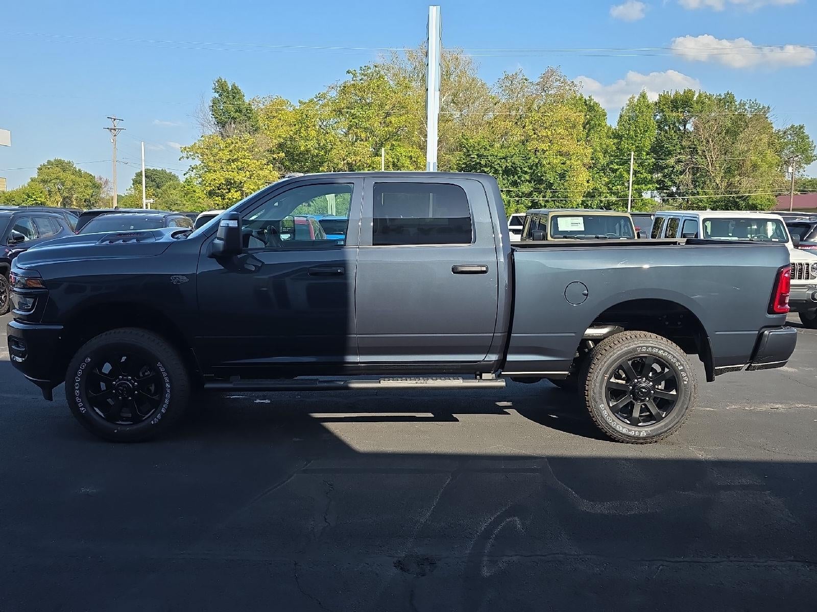 2027 RAM Ram 2500 RAM 2500 BLACK EXPRESS CREW CAB 4X4 6'4' BOX