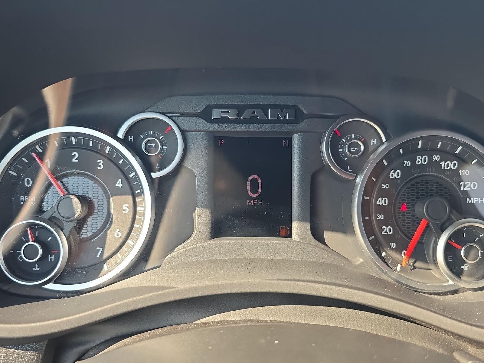 2027 RAM Ram 2500 RAM 2500 BLACK EXPRESS CREW CAB 4X4 6'4' BOX