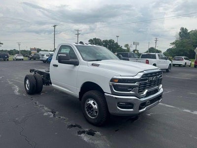 2026 RAM 3500 Chassis RAM 3500 TRADESMAN CHASSIS REGULAR CAB 4X4 60' CA