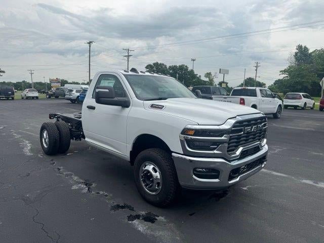 2026 RAM 3500 Chassis RAM 3500 TRADESMAN CHASSIS REGULAR CAB 4X4 60' CA