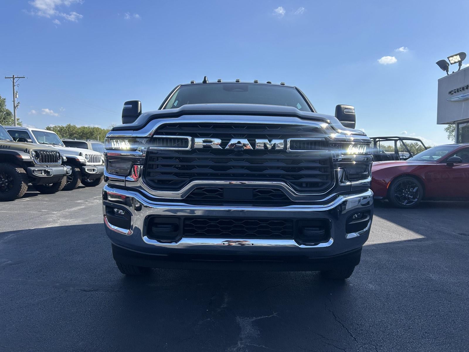 2027 RAM Ram 3500 Chassis Cab RAM 3500 TRADESMAN CREW CAB CHASSIS 4X4 60' CA