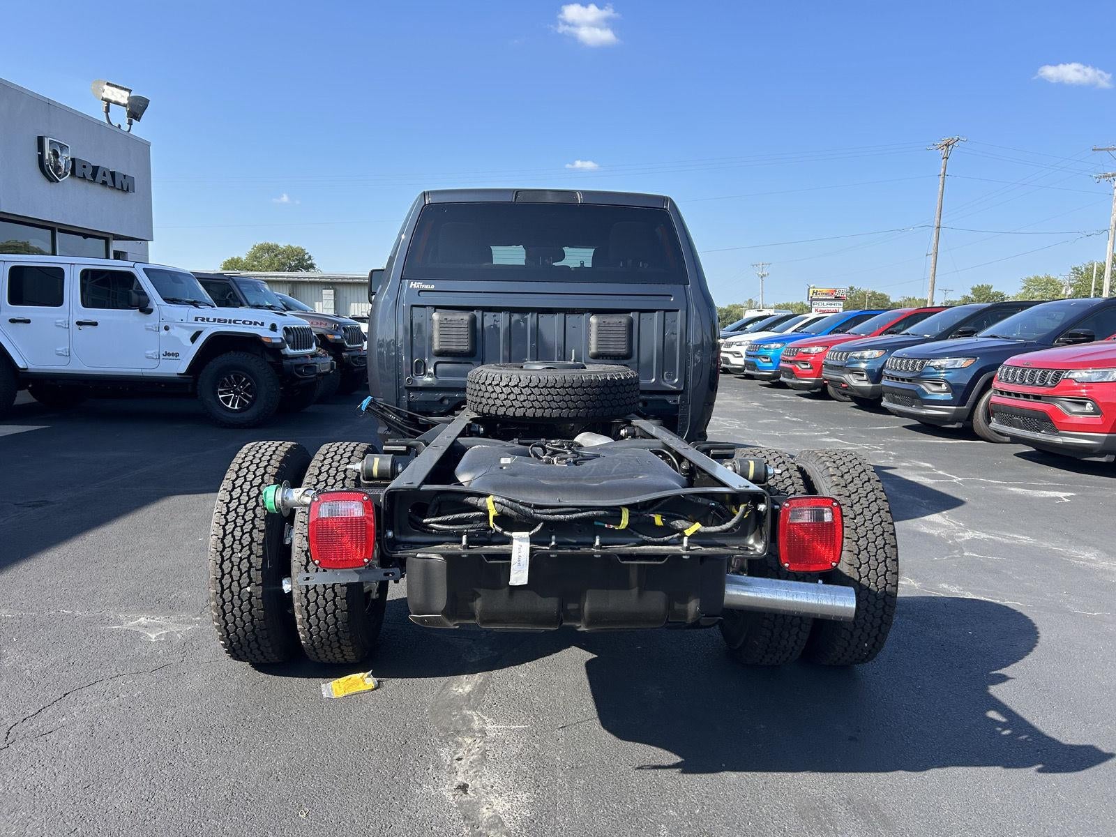 2027 RAM Ram 3500 Chassis Cab RAM 3500 TRADESMAN CREW CAB CHASSIS 4X4 60' CA
