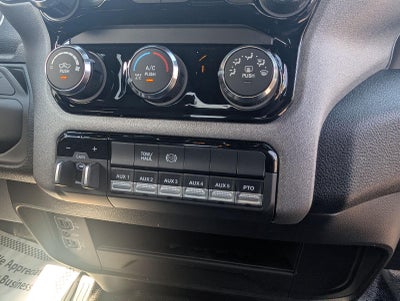 2027 RAM Ram 3500 Chassis Cab RAM 3500 TRADESMAN CREW CAB CHASSIS 4X4 60' CA