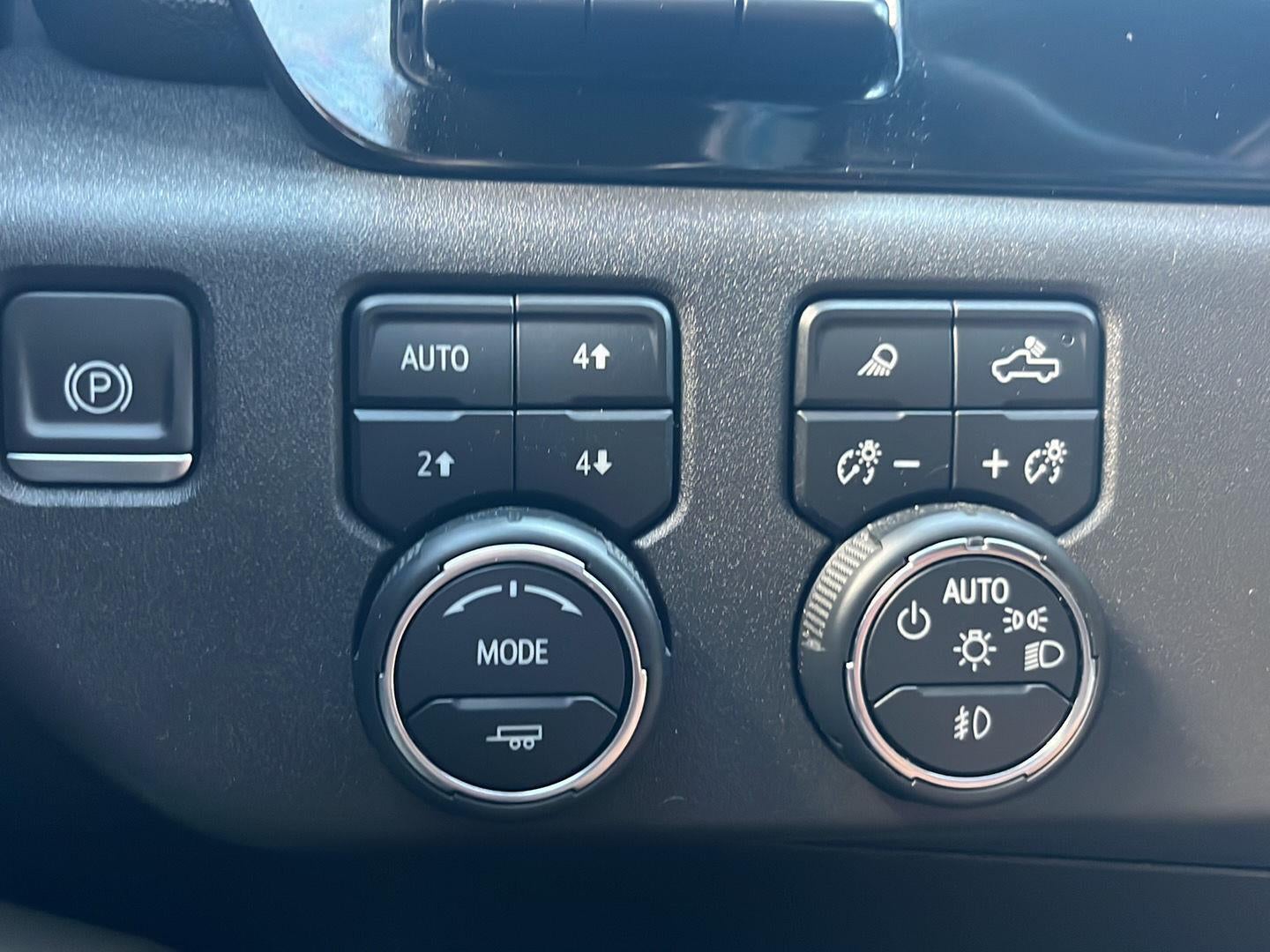 2023 Chevrolet Silverado 1500 4WD Crew Cab Short Bed ZR2