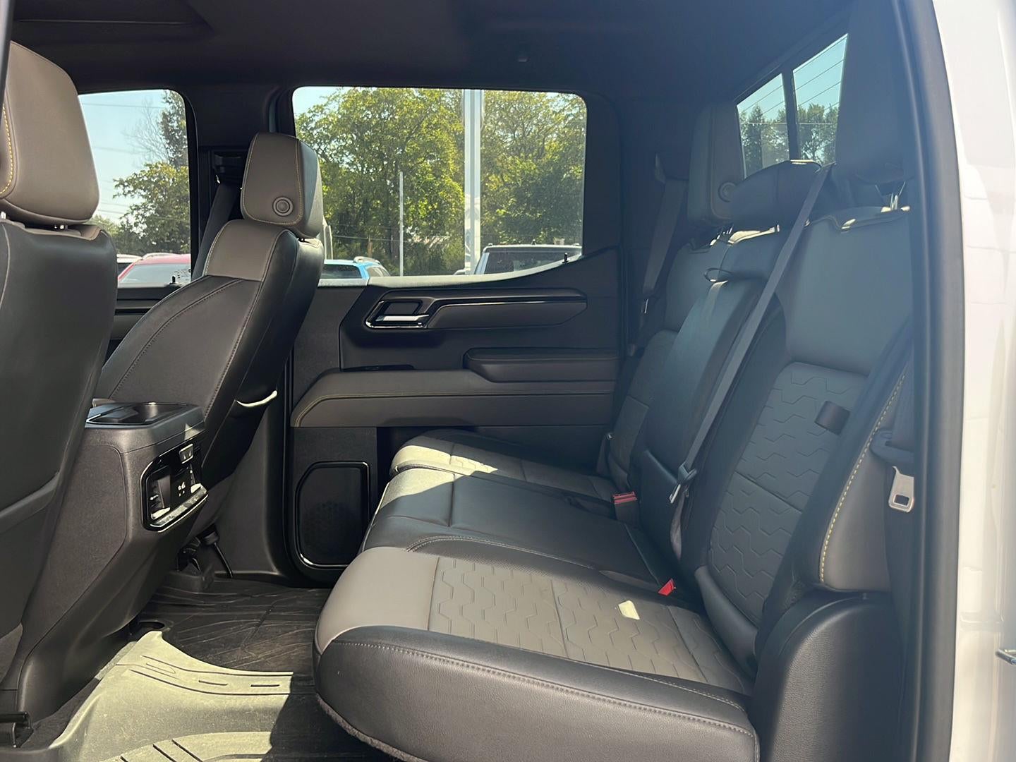 2023 Chevrolet Silverado 1500 4WD Crew Cab Short Bed ZR2
