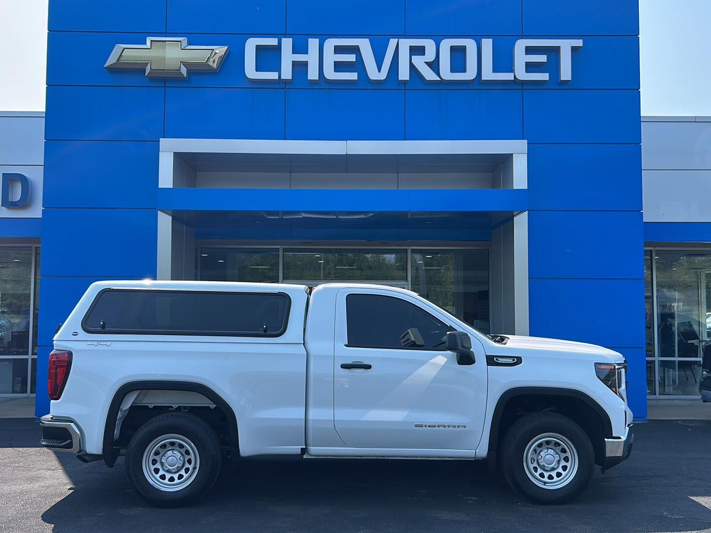 2024 GMC Sierra 1500 4WD Regular Cab Standard Box Pro