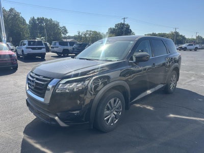 2025 Nissan Pathfinder S 4WD