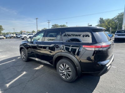 2025 Nissan Pathfinder S 4WD