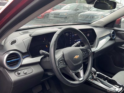 2025 Chevrolet Trax FWD LT